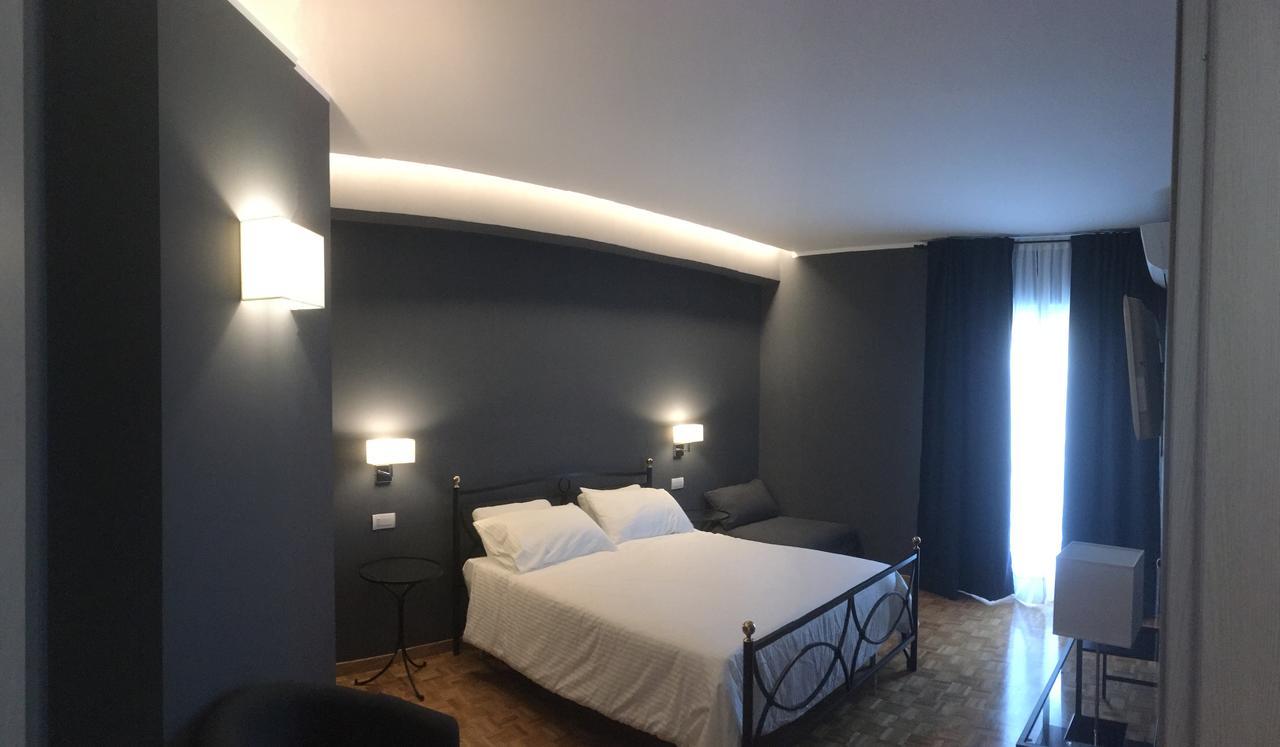 Robin Rooms Montegranaro Exterior photo